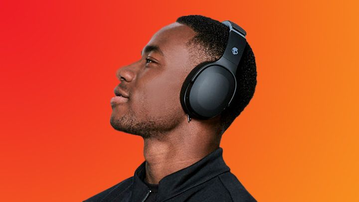 Man wearing Skullcandy headphones